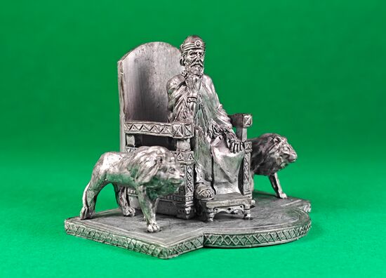 King Solomon on the throne