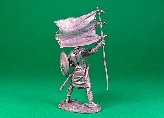 Moroni Raises the Title of Liberty