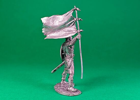 Moroni Raises the Title of Liberty