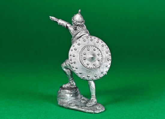 Joshua Halts the Sun and Moon